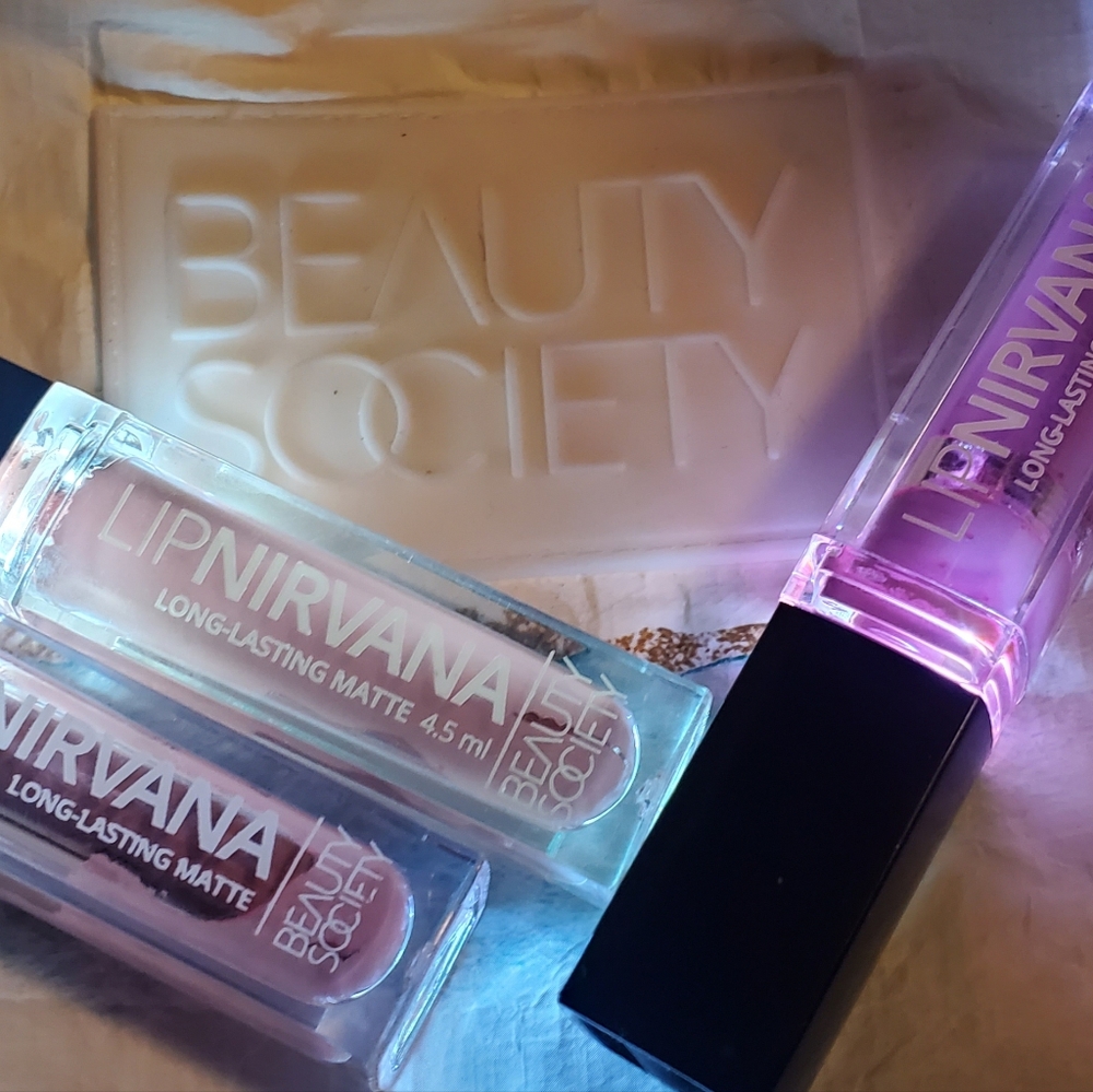 Beauty Society lipstick